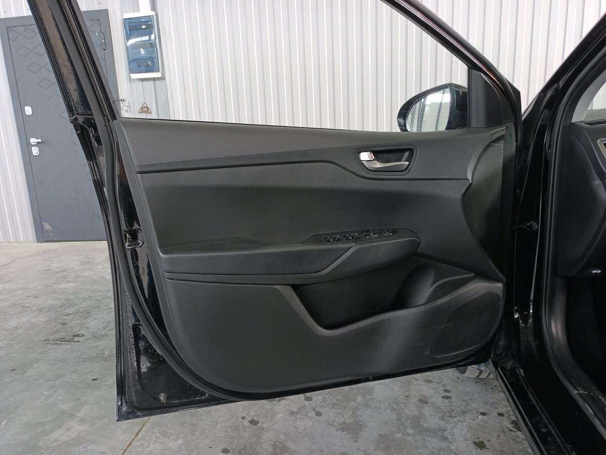 Купить Hyundai Solaris с пробегом. Фото: #16