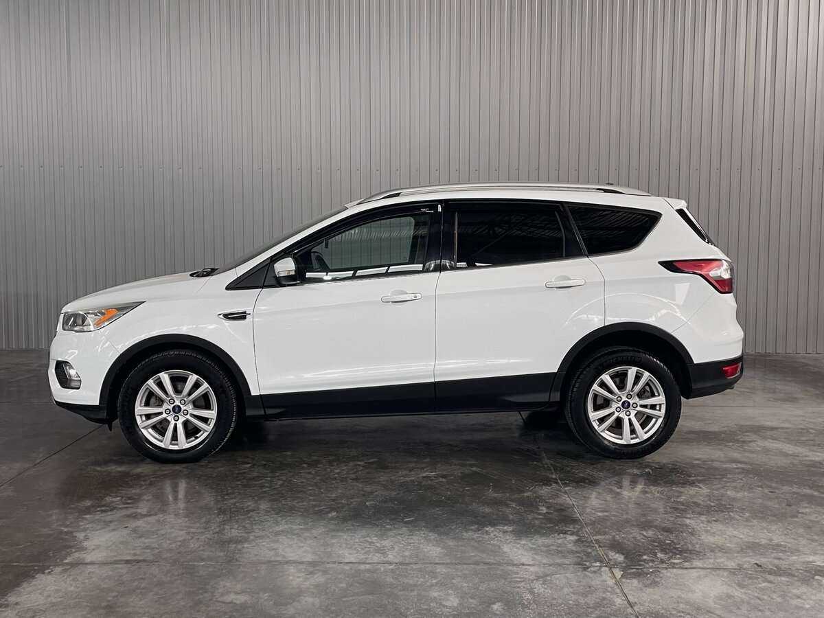 Купить Ford Kuga с пробегом. Фото: #7