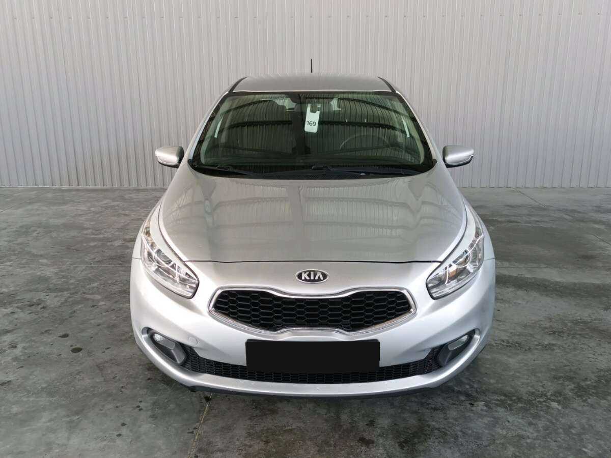 Купить Kia Ceed с пробегом. Фото: #1