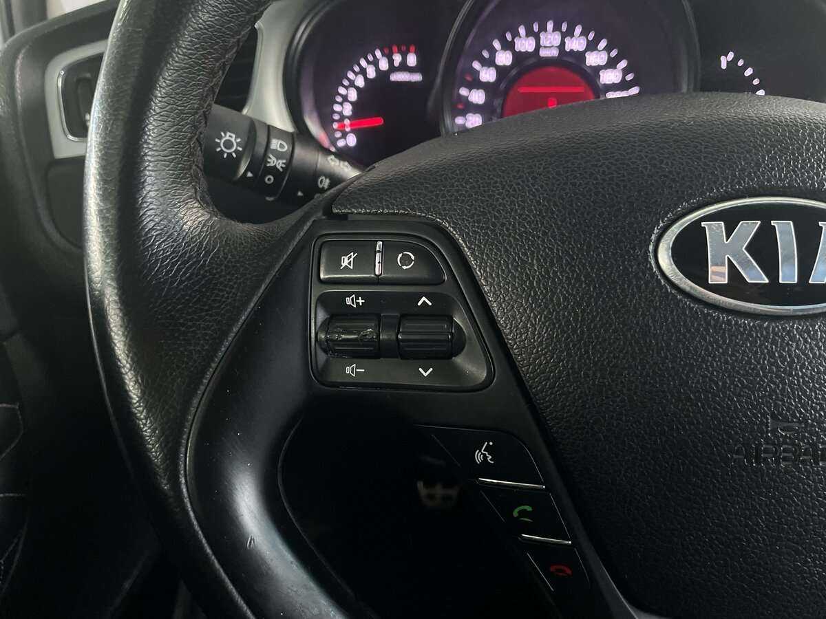 Купить Kia Ceed с пробегом. Фото: #11