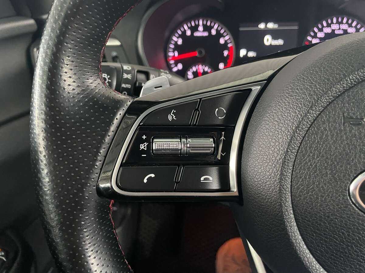 Купить Kia Optima с пробегом. Фото: #10