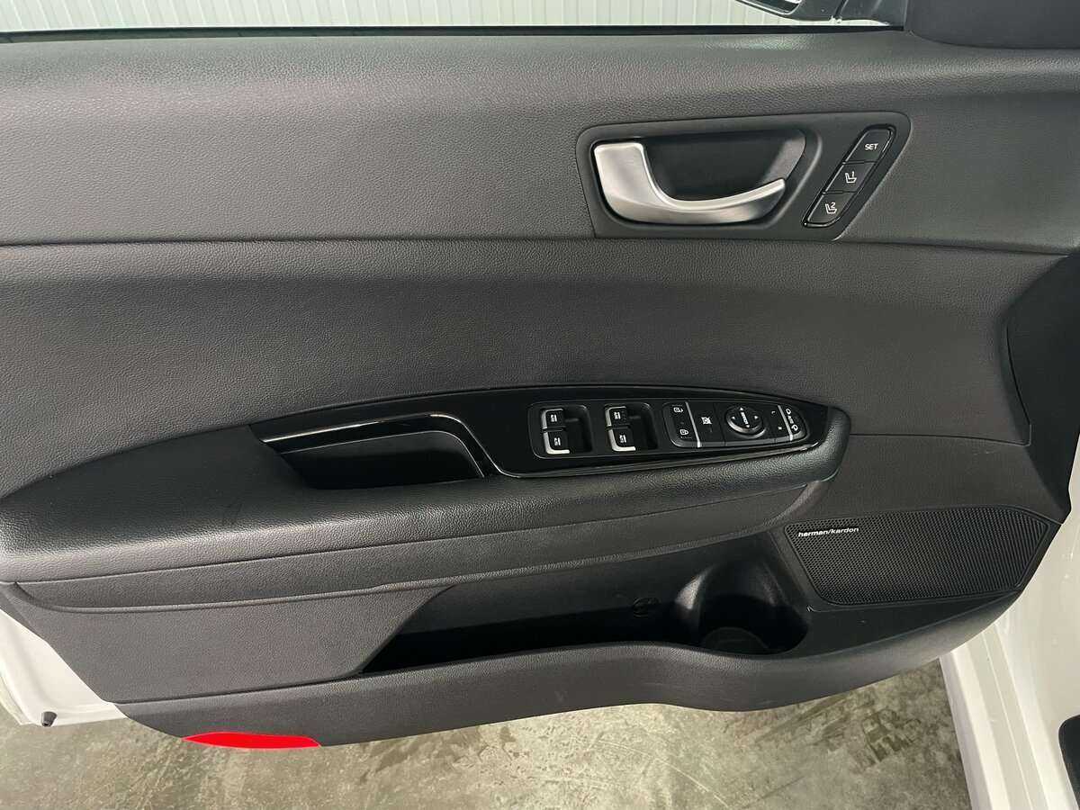 Купить Kia Optima с пробегом. Фото: #25