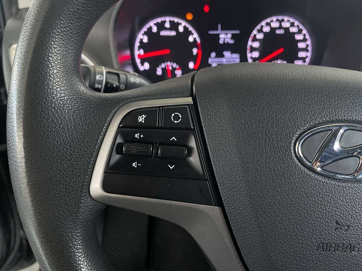 Купить Hyundai Solaris с пробегом. Фото: #10