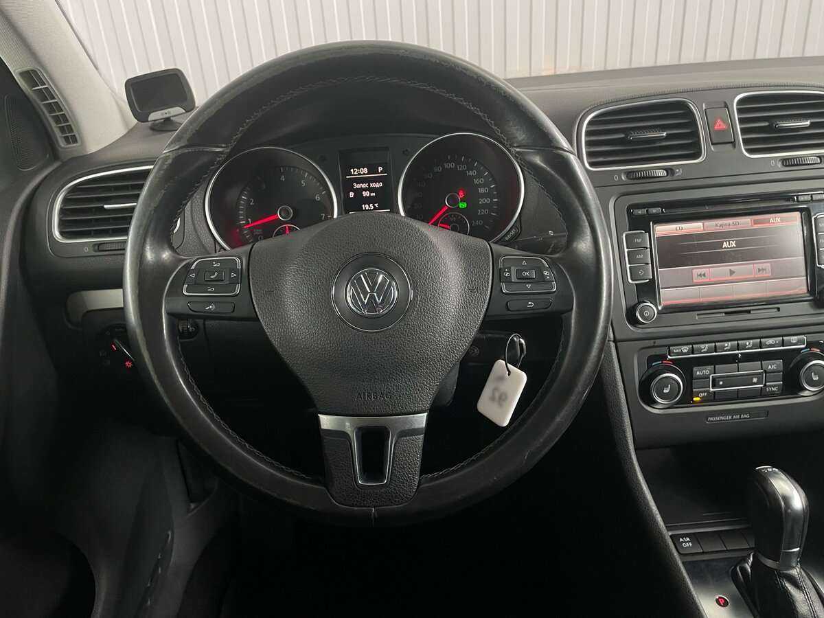 Купить Volkswagen Golf с пробегом. Фото: #9
