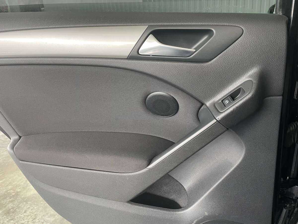 Купить Volkswagen Golf с пробегом. Фото: #20