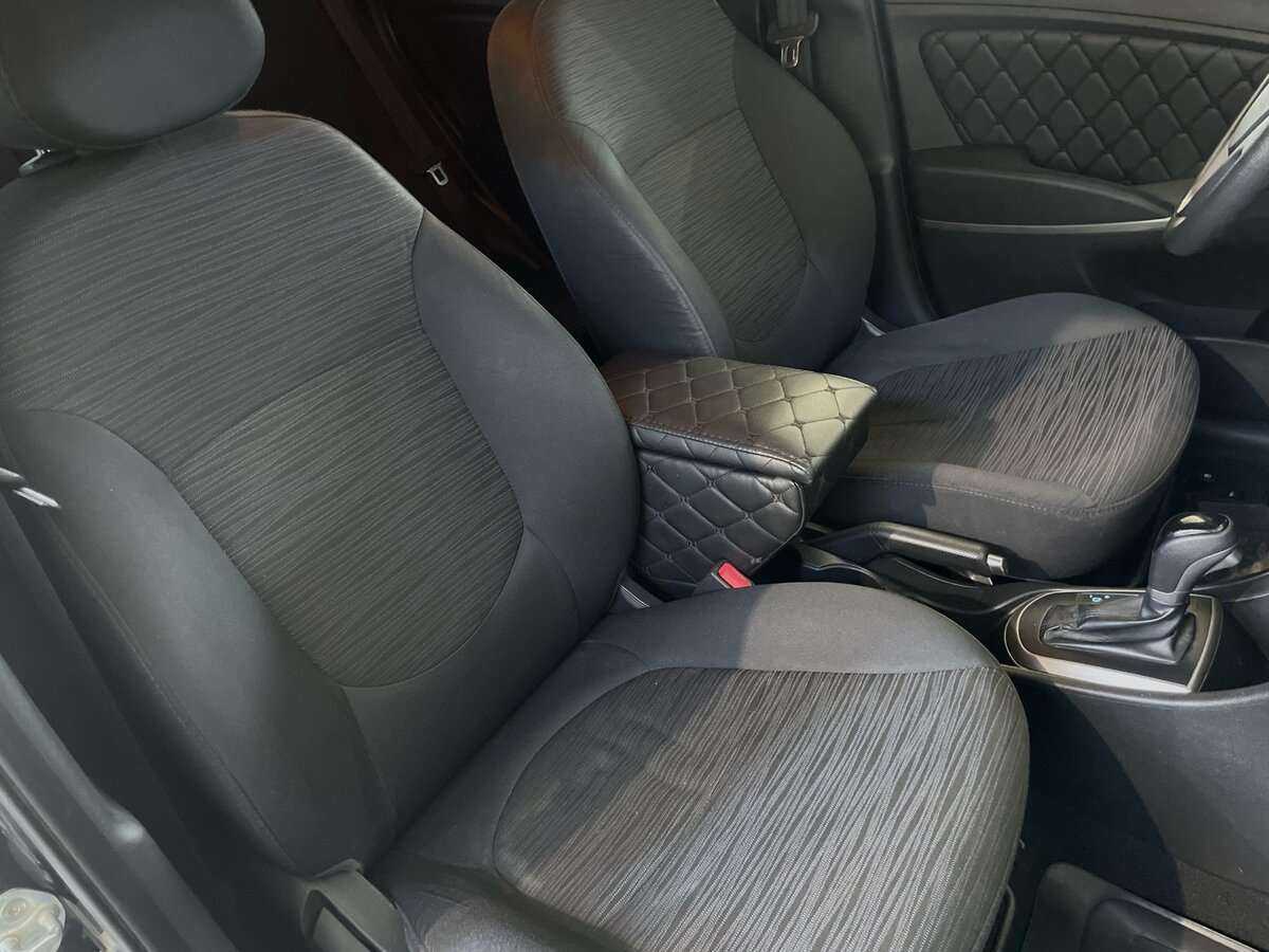 Купить Hyundai Solaris с пробегом. Фото: #14