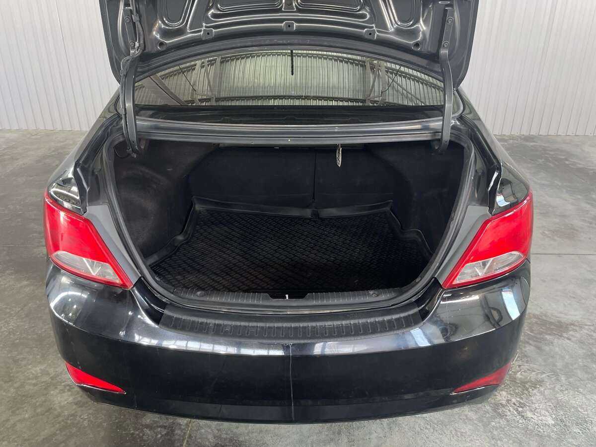 Купить Hyundai Solaris с пробегом. Фото: #20