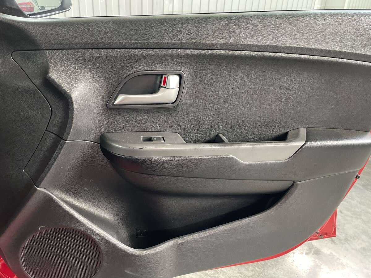 Купить Kia Rio с пробегом. Фото: #22
