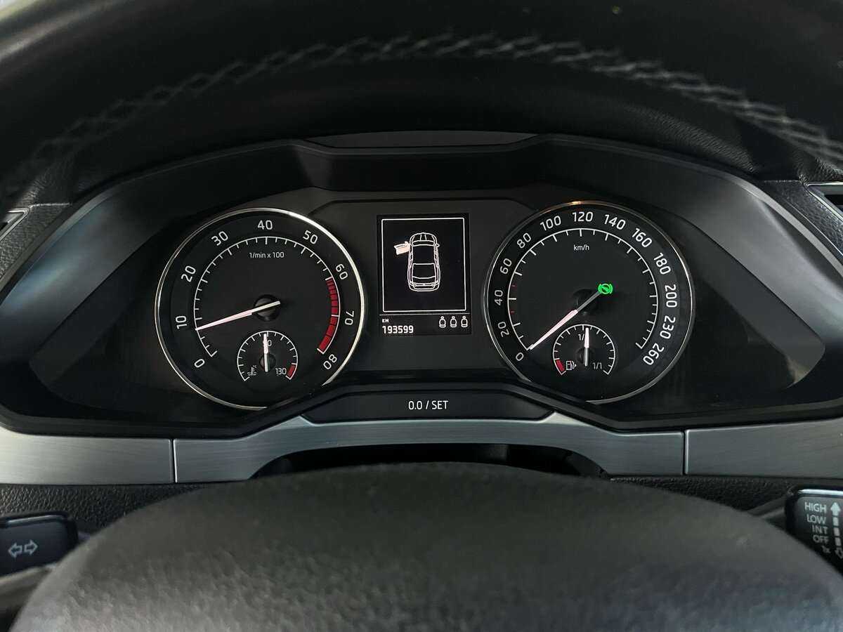 Купить Skoda Superb с пробегом. Фото: #12