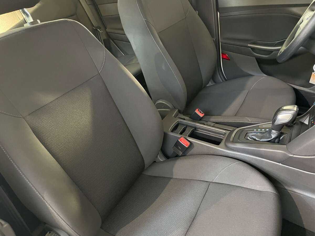 Купить Ford Focus с пробегом. Фото: #14