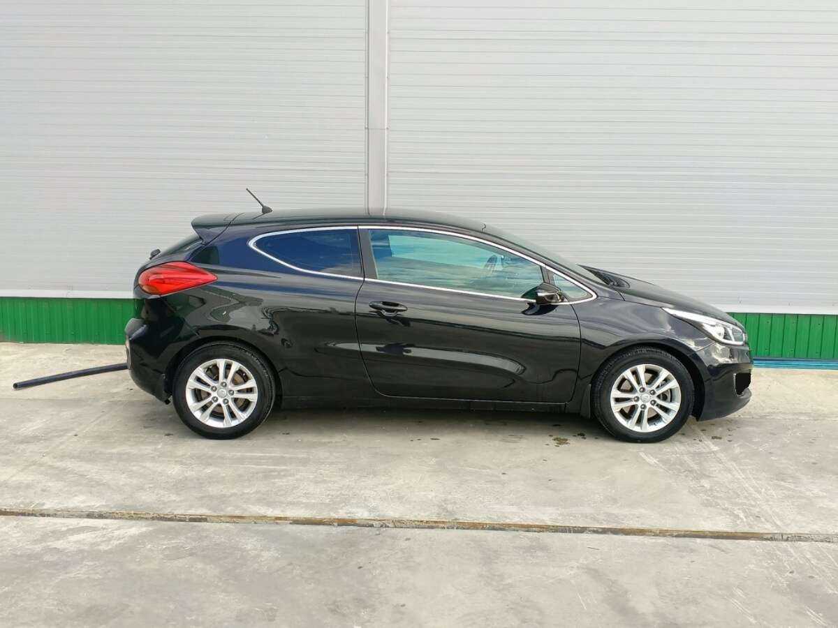 Купить Kia Ceed с пробегом. Фото: #3