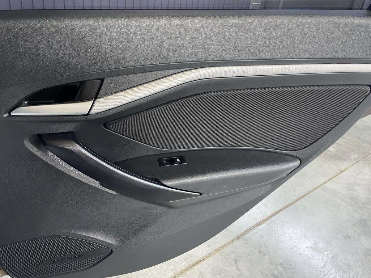 Купить Lada (ВАЗ) Vesta с пробегом. Фото: #21