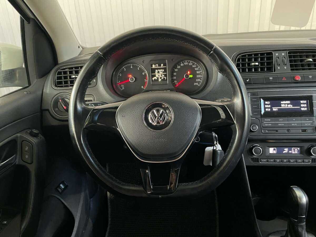 Купить Volkswagen Polo с пробегом. Фото: #9