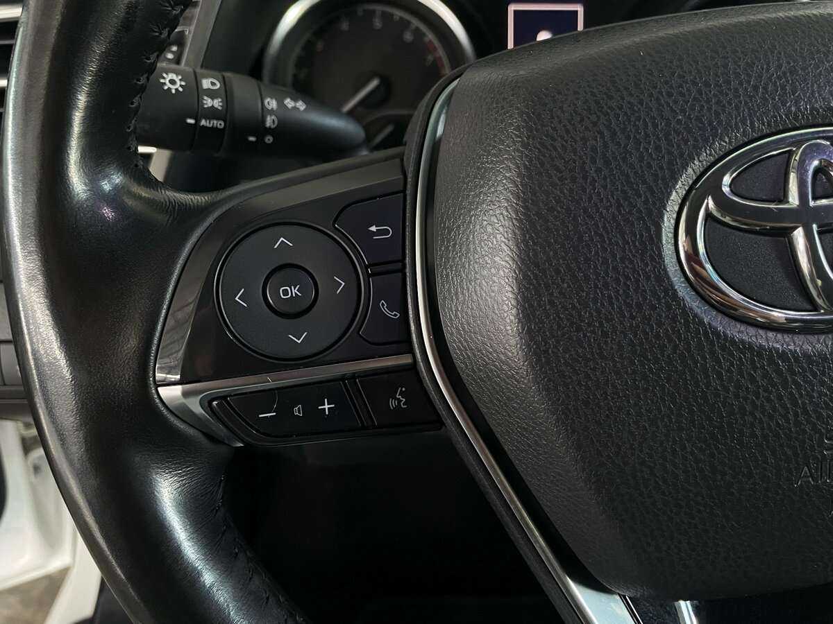Купить Toyota Camry с пробегом. Фото: #12