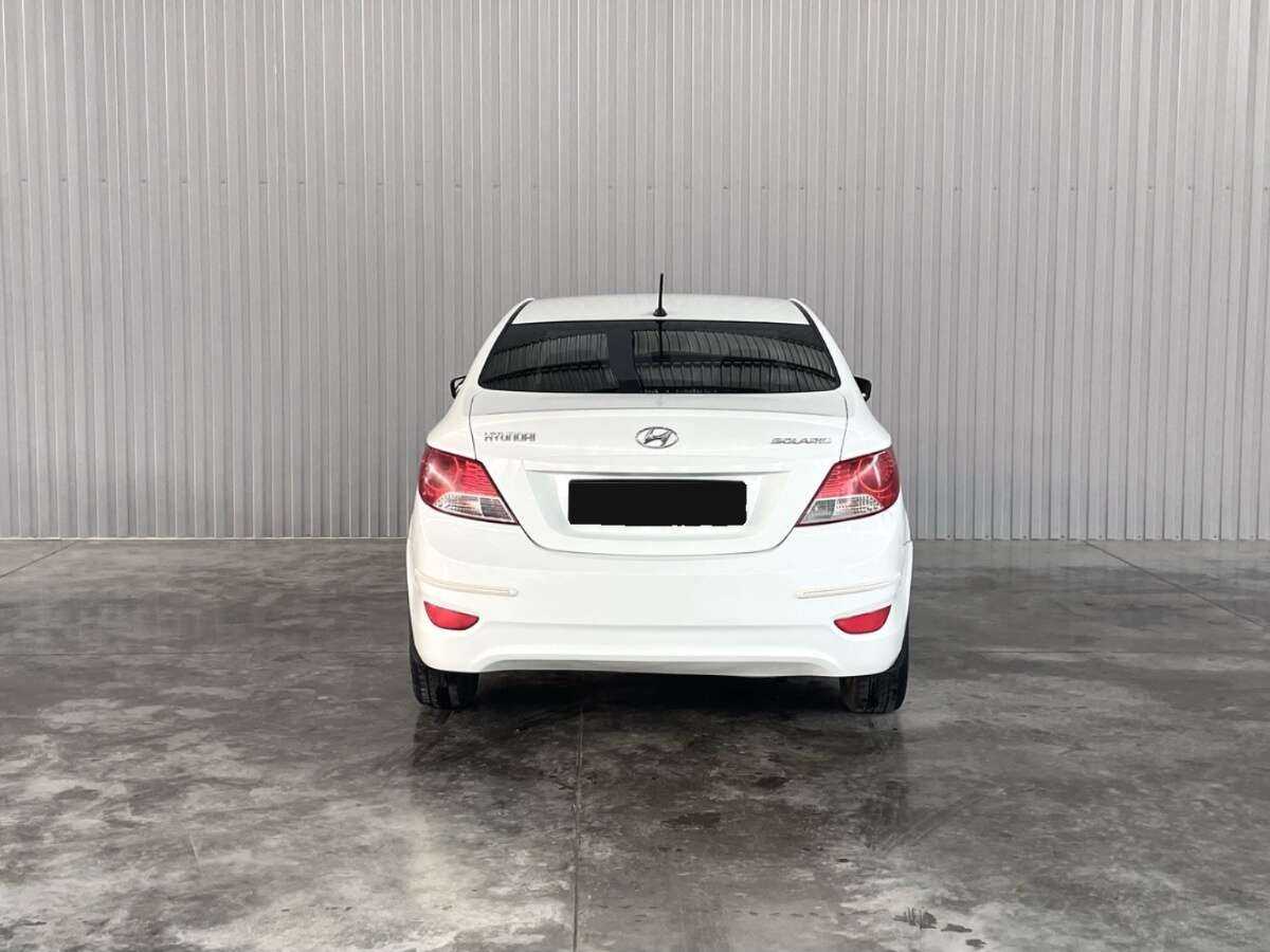 Купить Hyundai Solaris с пробегом. Фото: #5