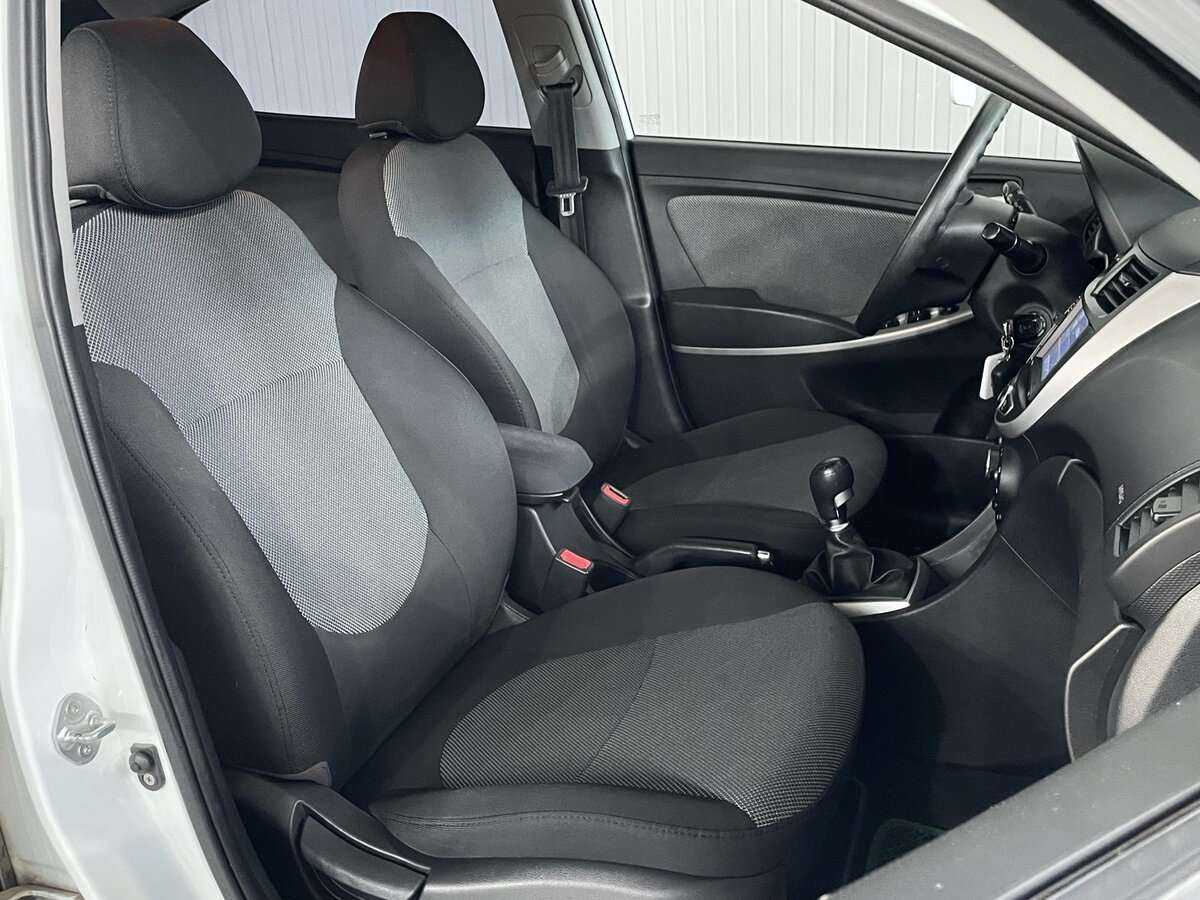 Купить Hyundai Solaris с пробегом. Фото: #14