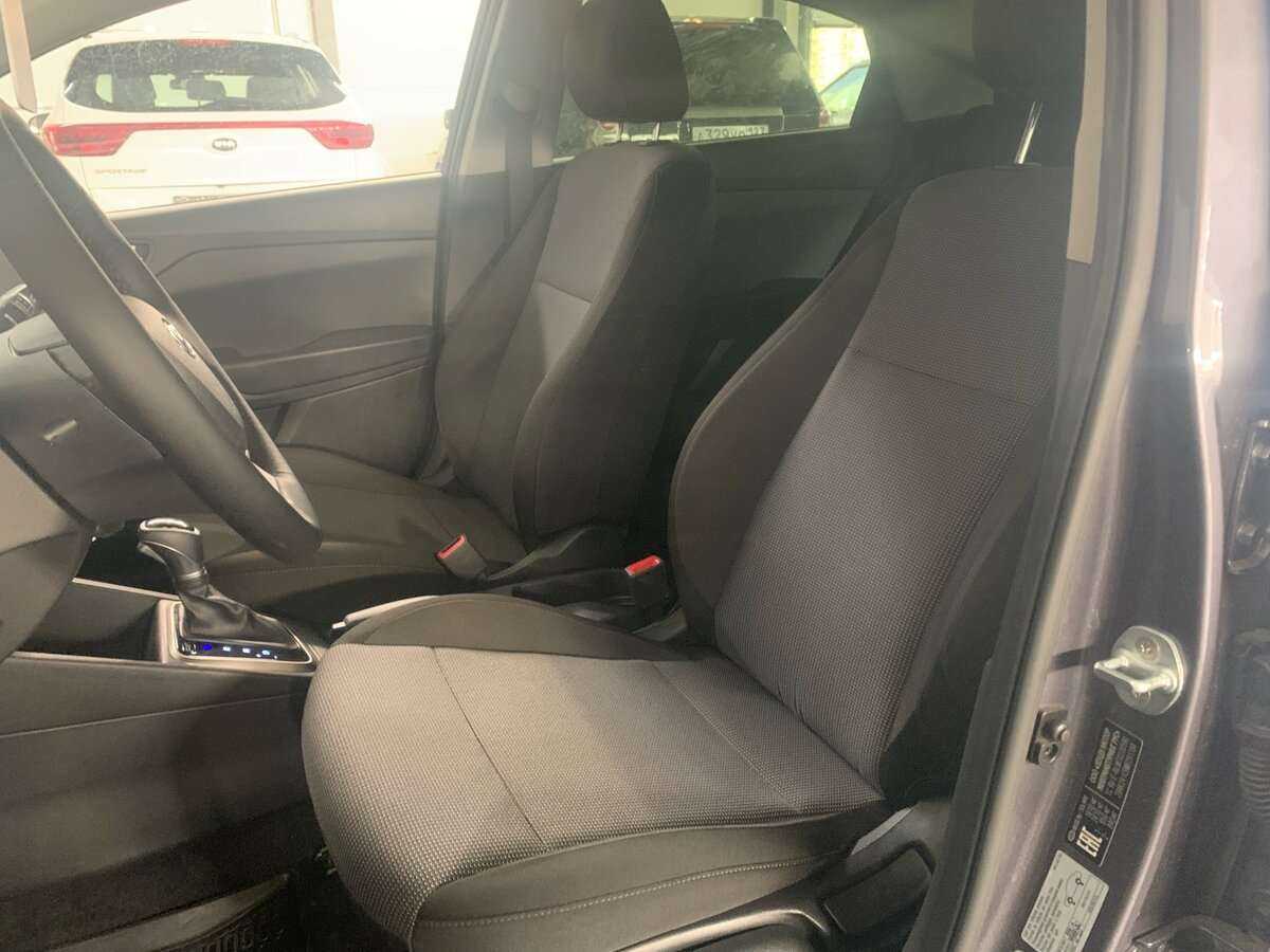 Купить Hyundai Solaris с пробегом. Фото: #10