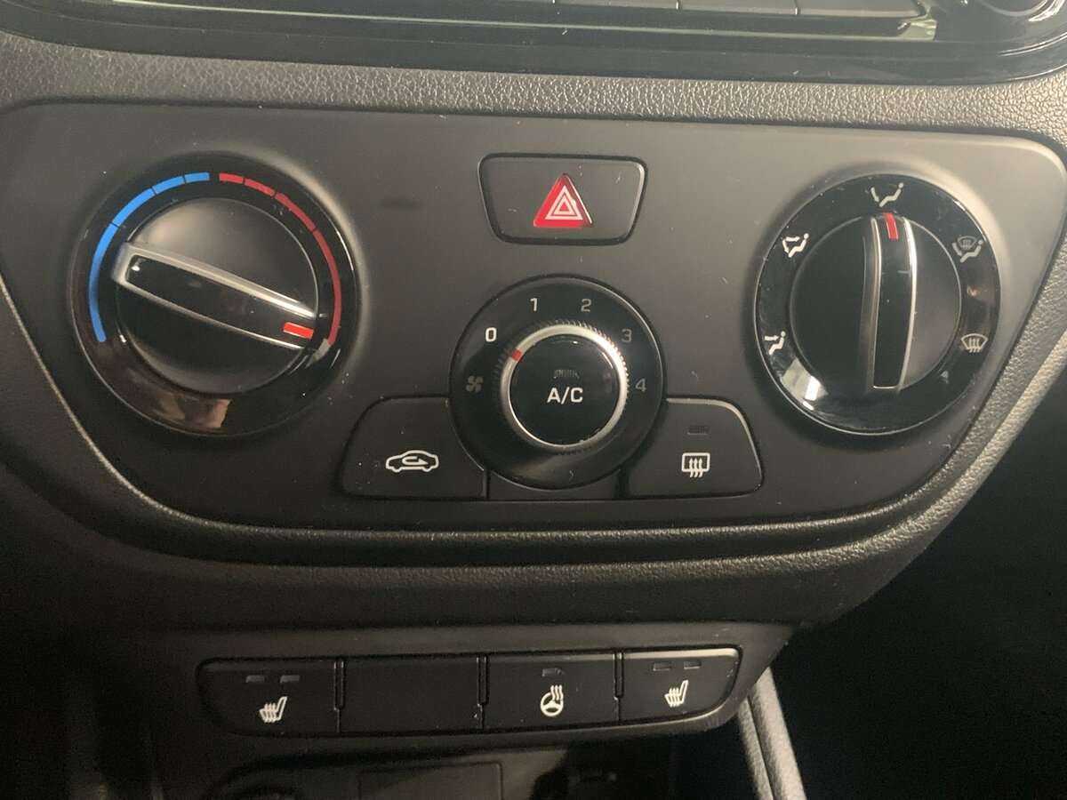 Купить Hyundai Solaris с пробегом. Фото: #15