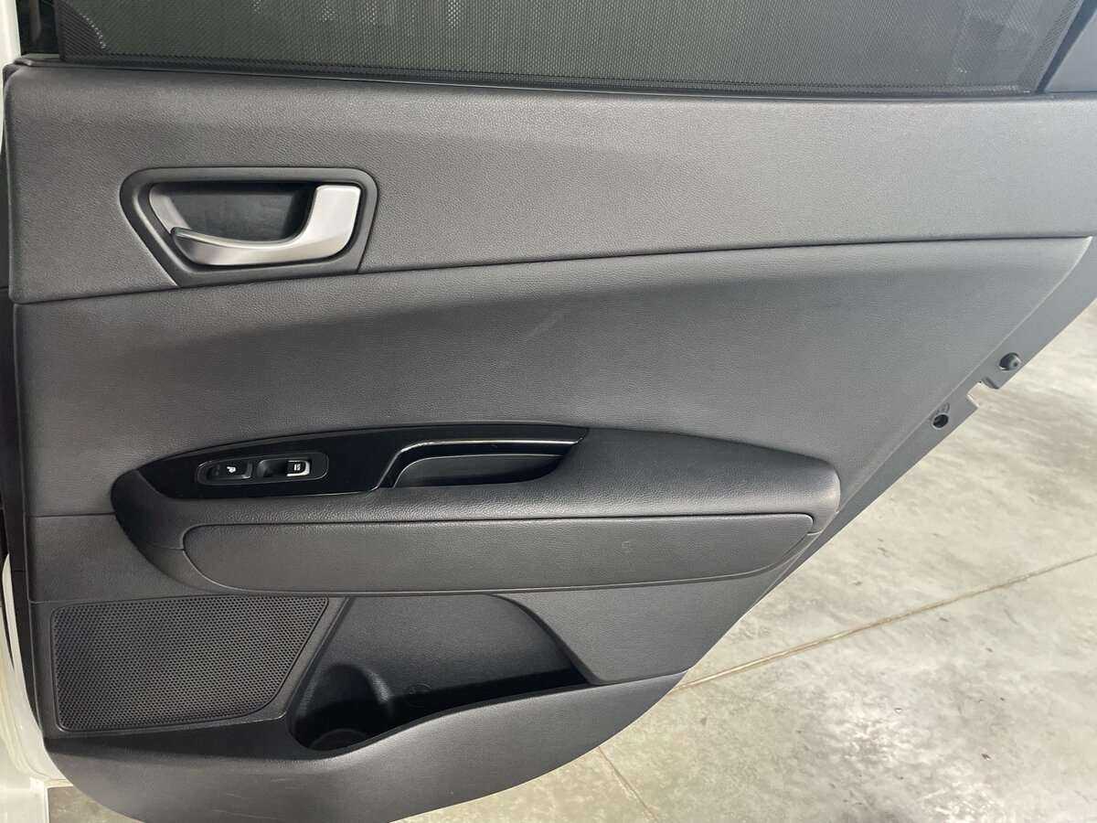 Купить Kia Optima с пробегом. Фото: #23