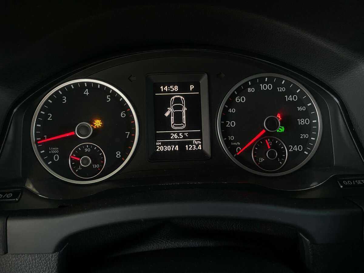 Купить Volkswagen Tiguan с пробегом. Фото: #10
