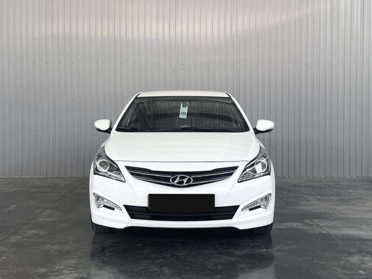 Купить Hyundai Solaris с пробегом. Фото: #1