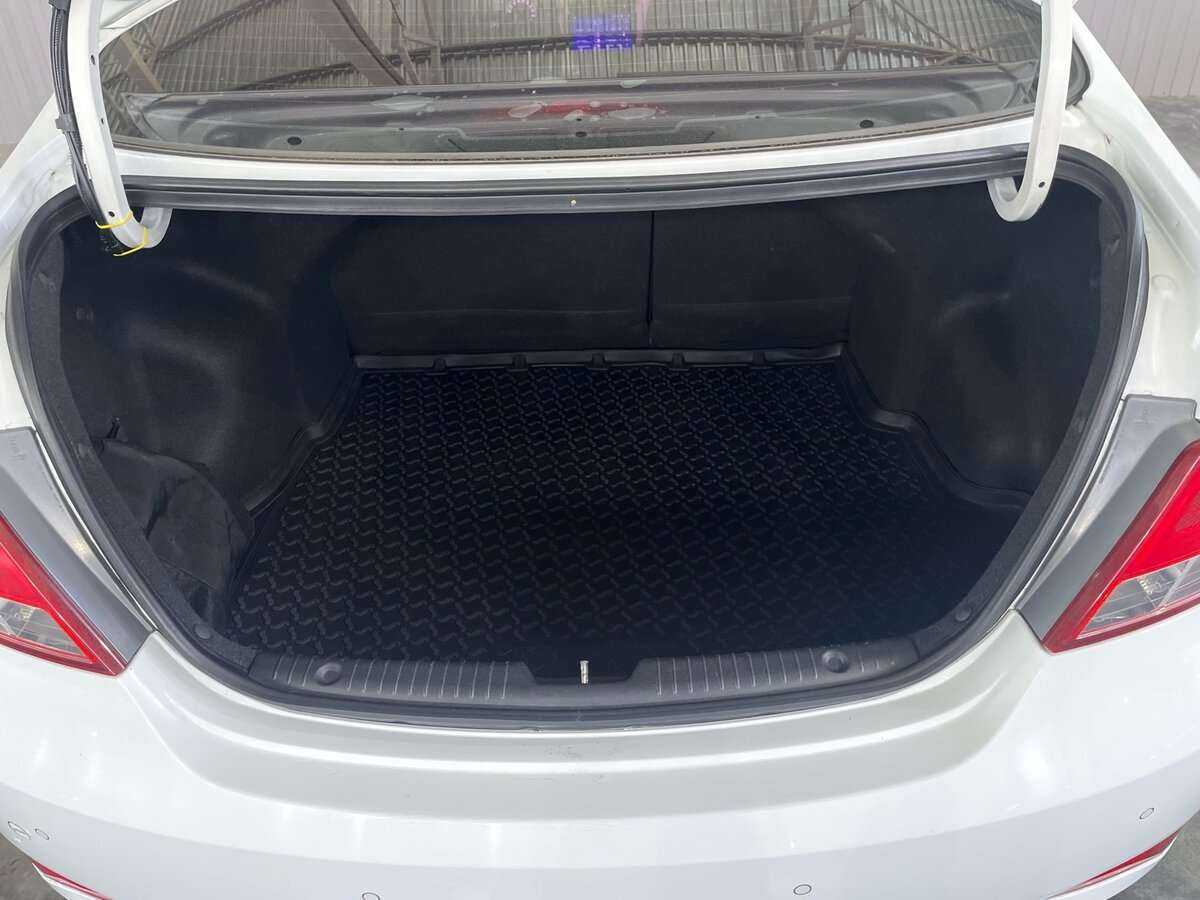 Купить Hyundai Solaris с пробегом. Фото: #23