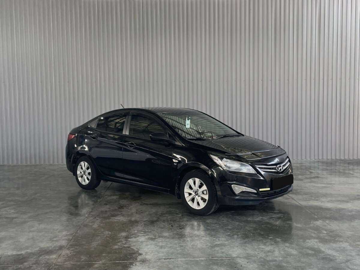 Купить Hyundai Solaris с пробегом. Фото: #2