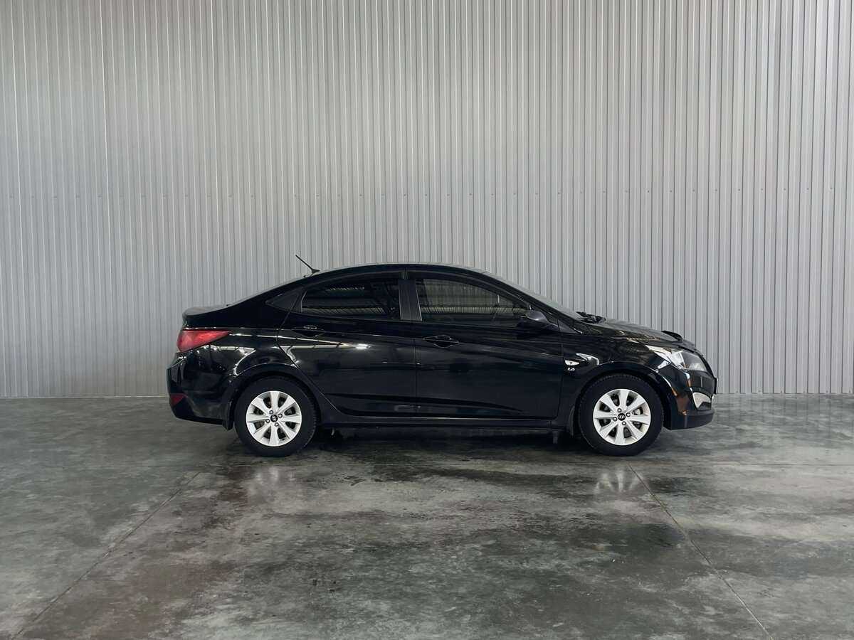 Купить Hyundai Solaris с пробегом. Фото: #3