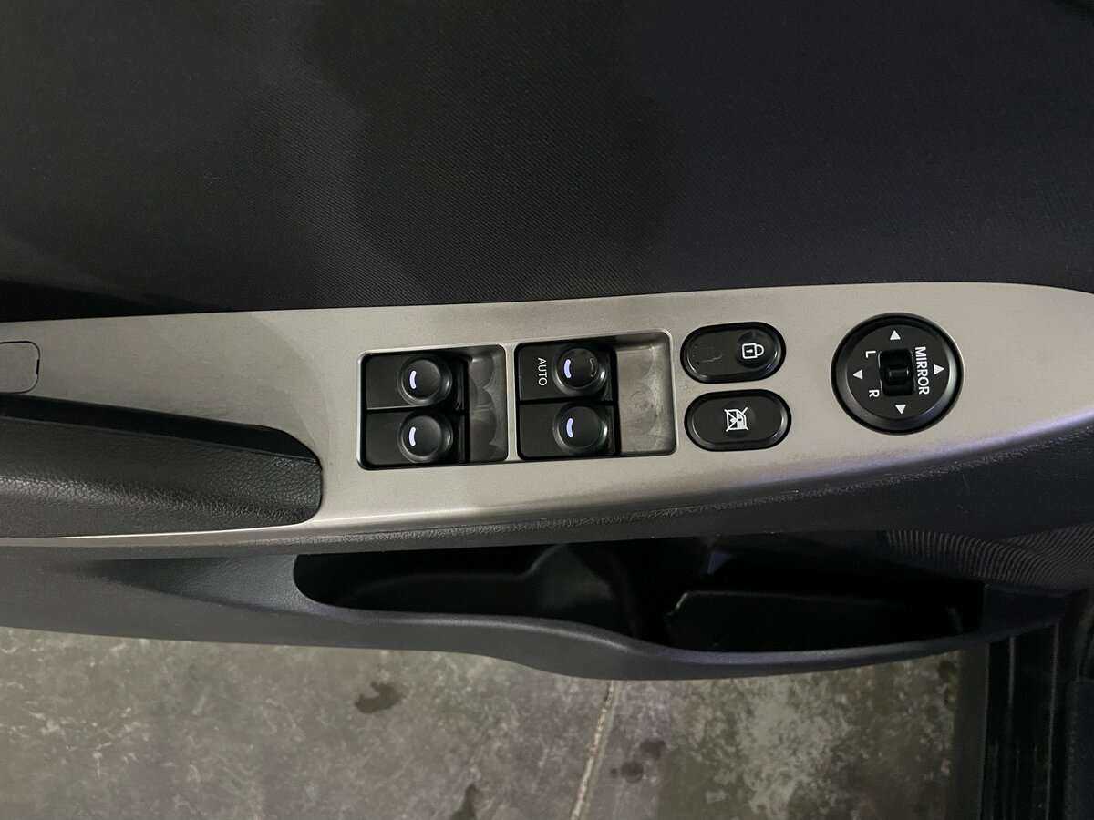 Купить Hyundai Solaris с пробегом. Фото: #19