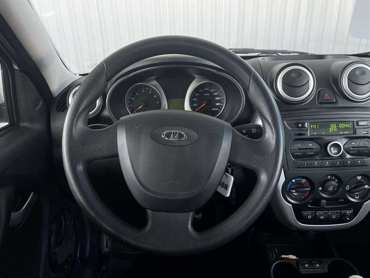 Купить Lada (ВАЗ) Granta с пробегом. Фото: #9