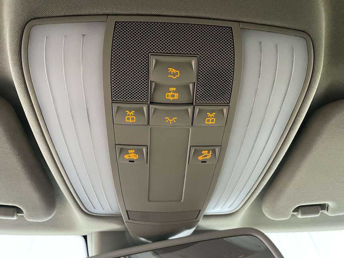 Купить Mercedes-Benz E-Класс с пробегом. Фото: #16