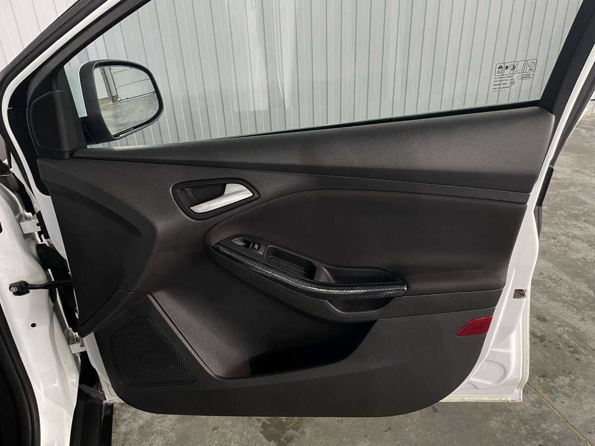 Купить Ford Focus с пробегом. Фото: #19
