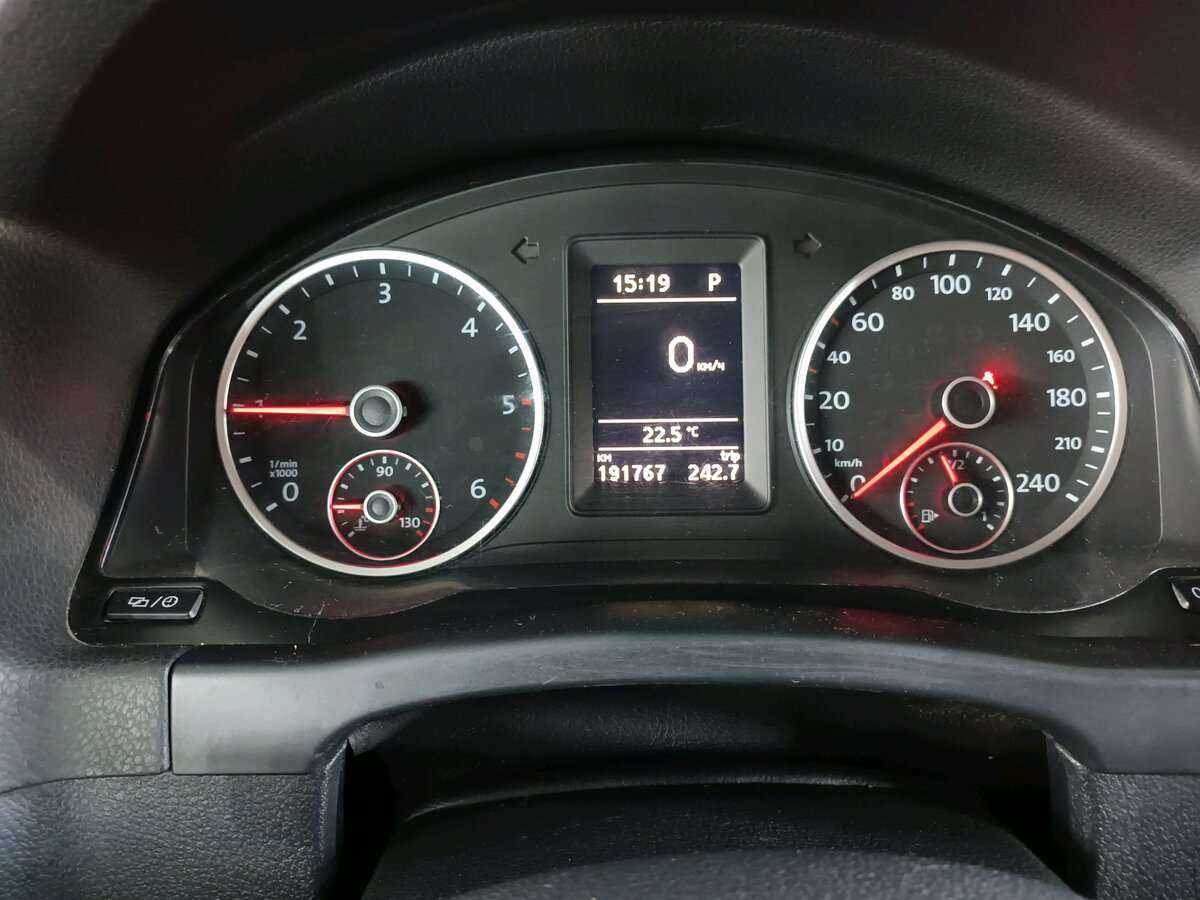 Купить Volkswagen Tiguan с пробегом. Фото: #9