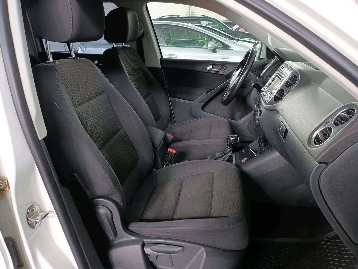 Купить Volkswagen Tiguan с пробегом. Фото: #14