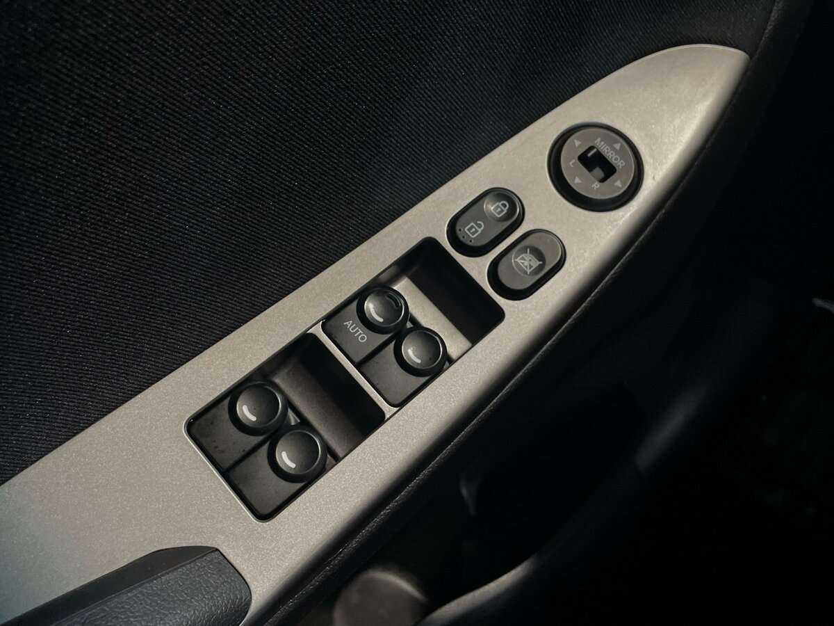 Купить Hyundai Solaris с пробегом. Фото: #9