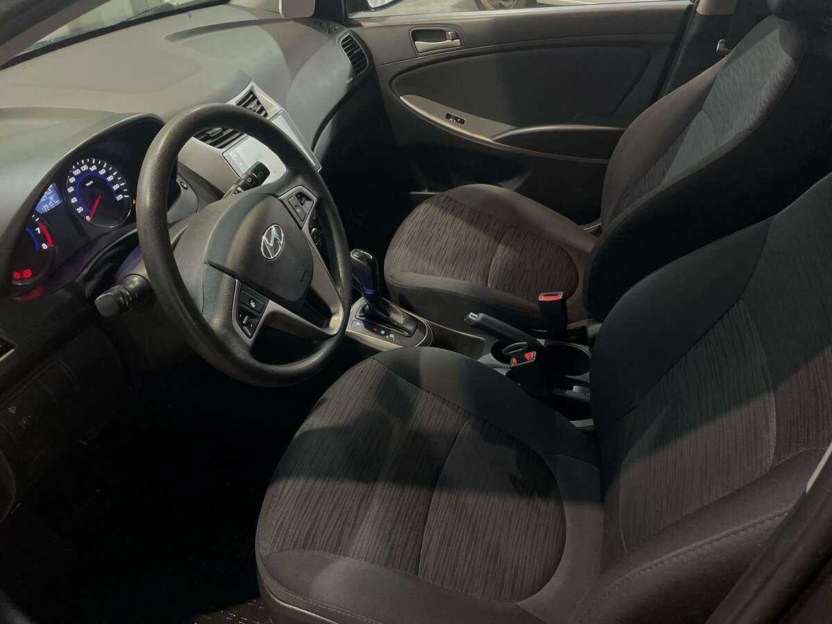 Купить Hyundai Solaris с пробегом. Фото: #10