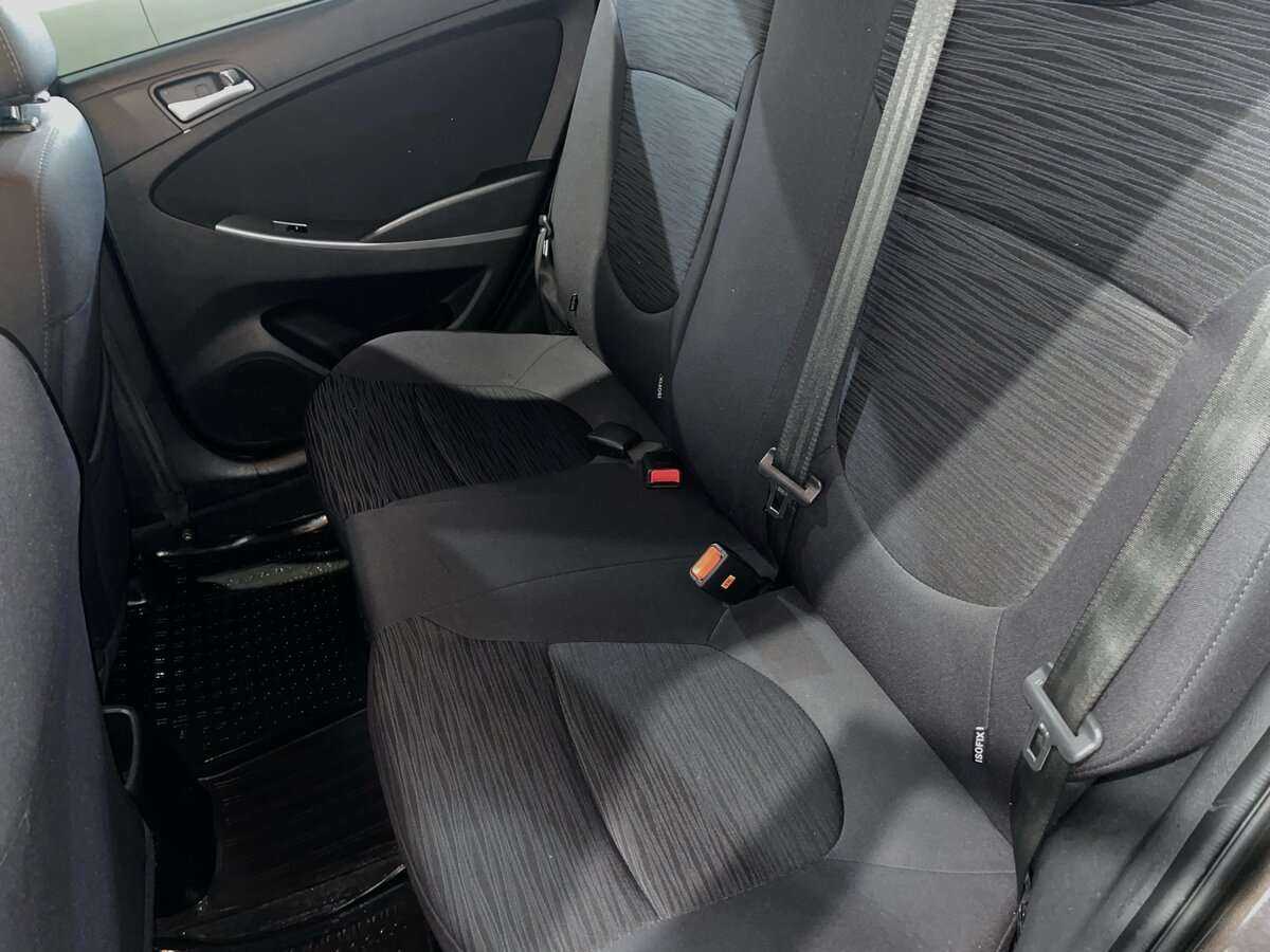 Купить Hyundai Solaris с пробегом. Фото: #19