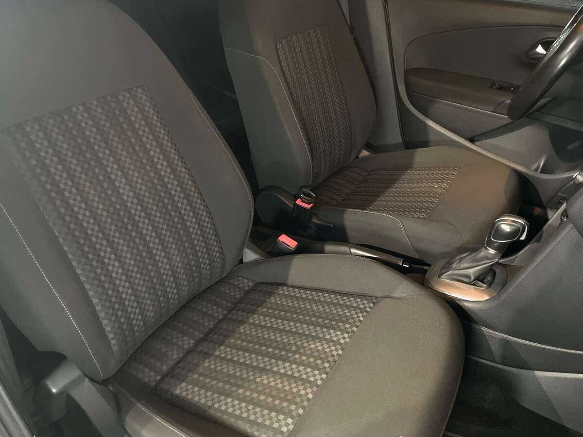 Купить Volkswagen Polo с пробегом. Фото: #13