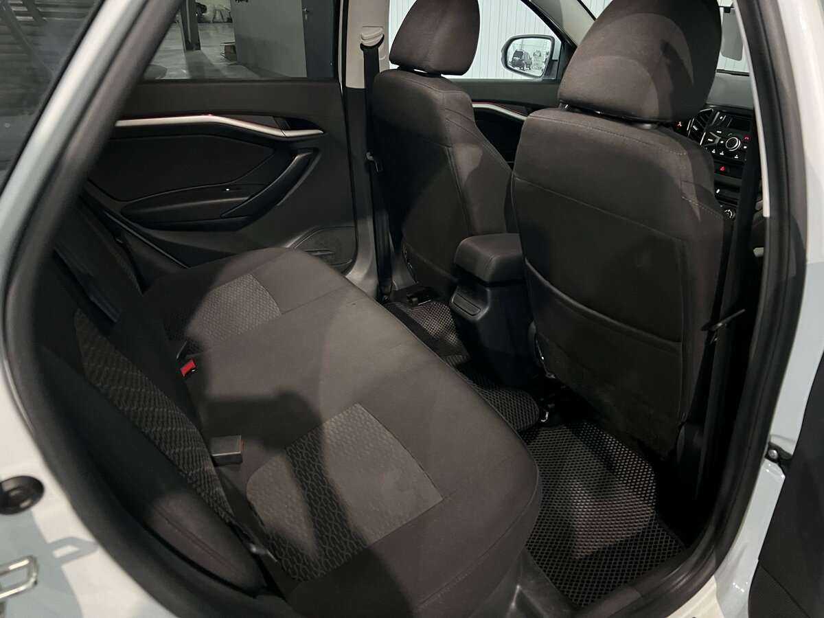 Купить Lada (ВАЗ) Vesta с пробегом. Фото: #17