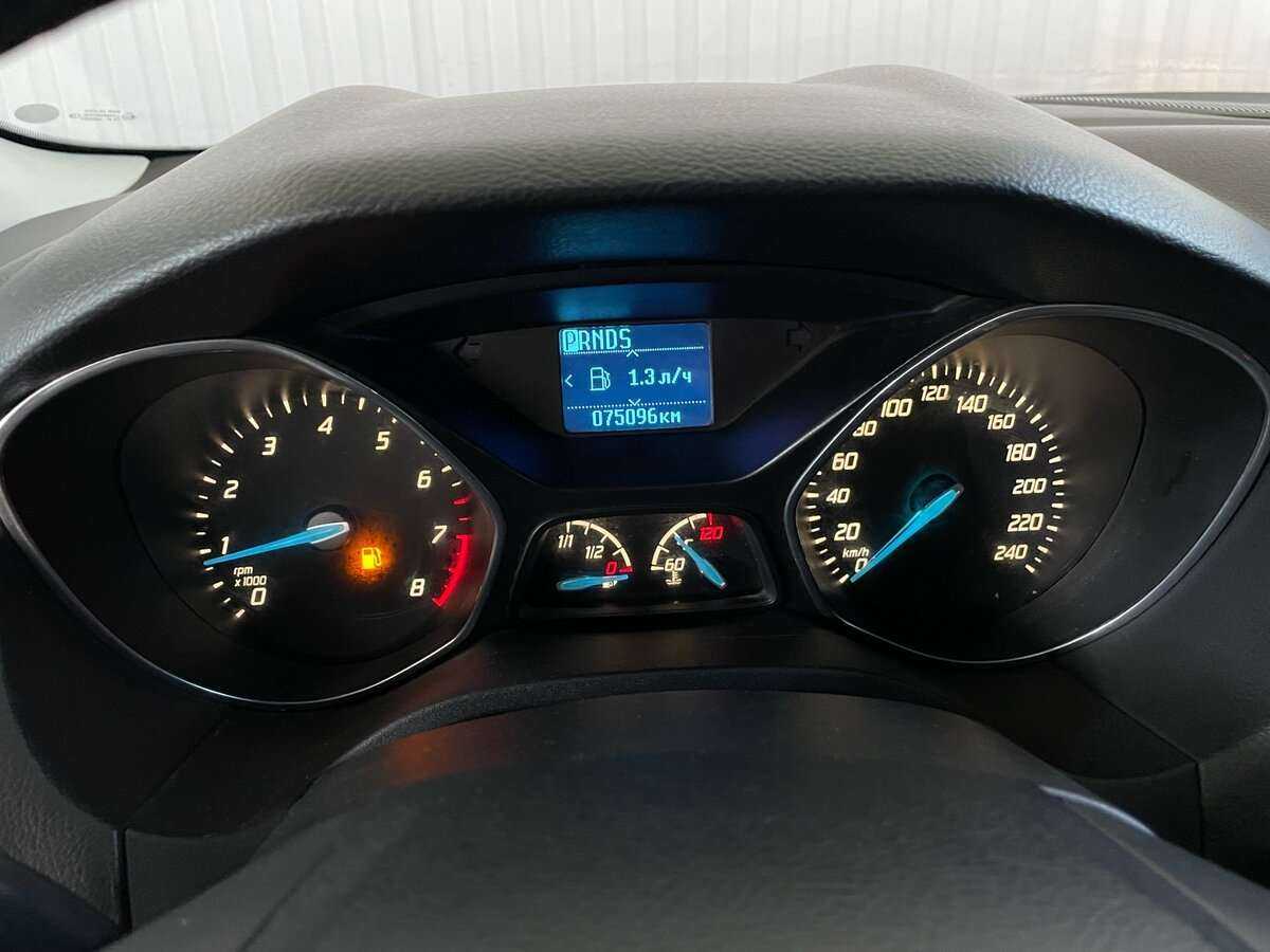 Купить Ford Focus с пробегом. Фото: #10