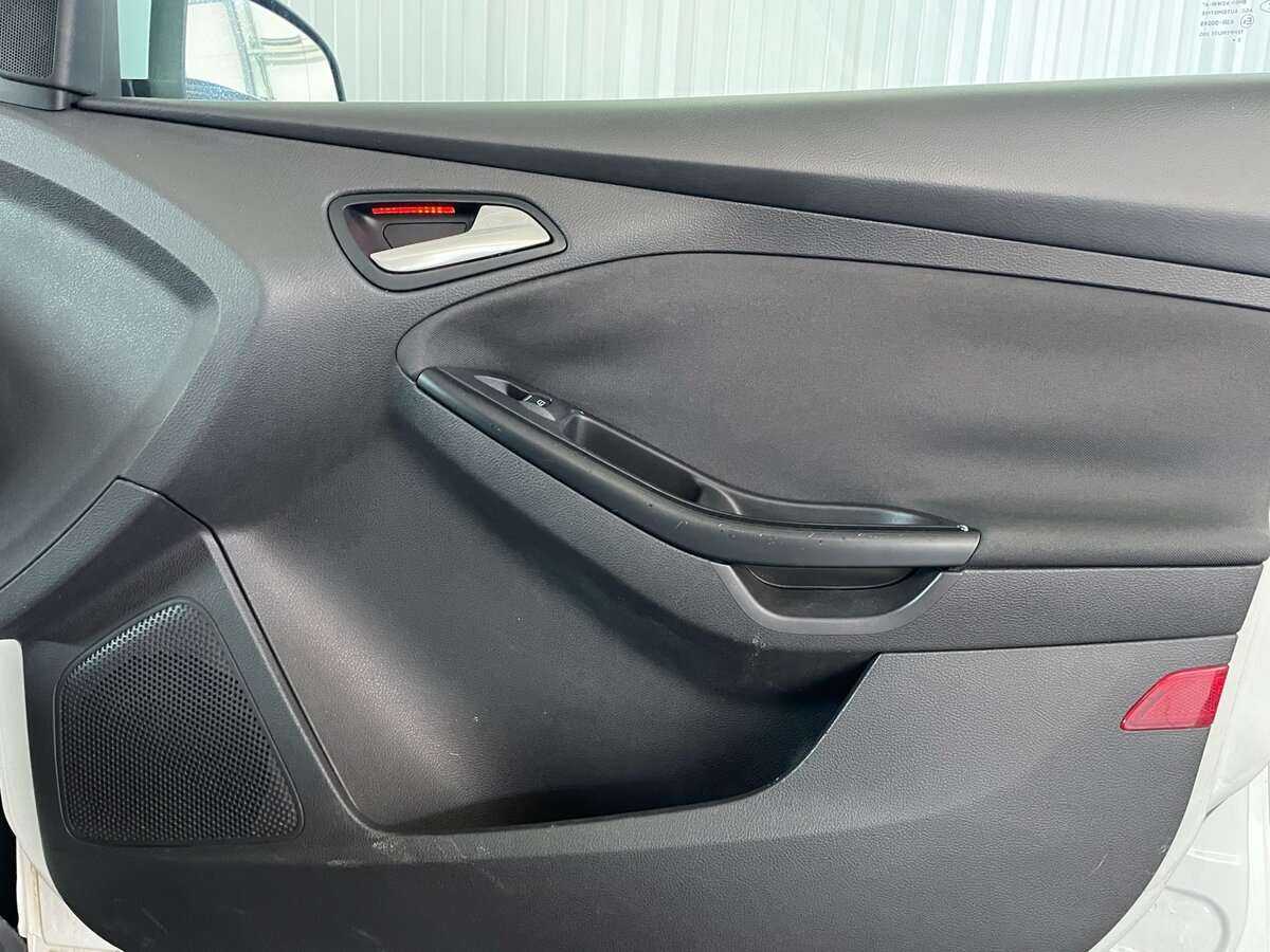 Купить Ford Focus с пробегом. Фото: #21