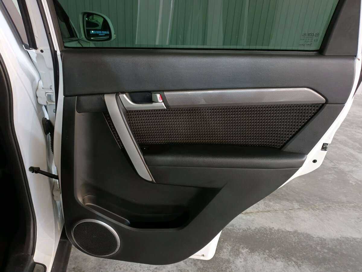 Купить Chevrolet Captiva с пробегом. Фото: #20