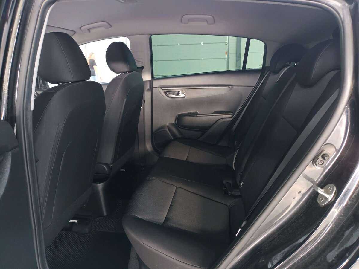 Купить Kia Rio с пробегом. Фото: #11