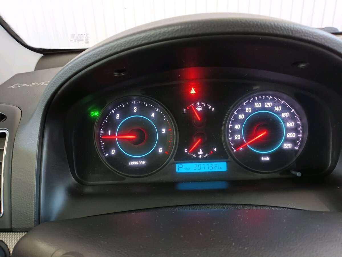 Купить Chevrolet Captiva с пробегом. Фото: #10