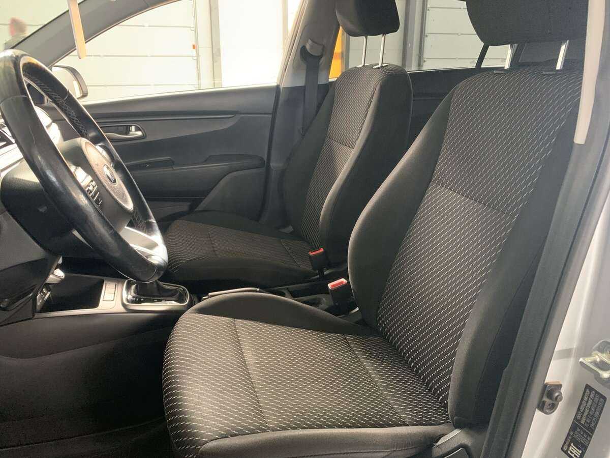 Купить Kia Rio с пробегом. Фото: #11