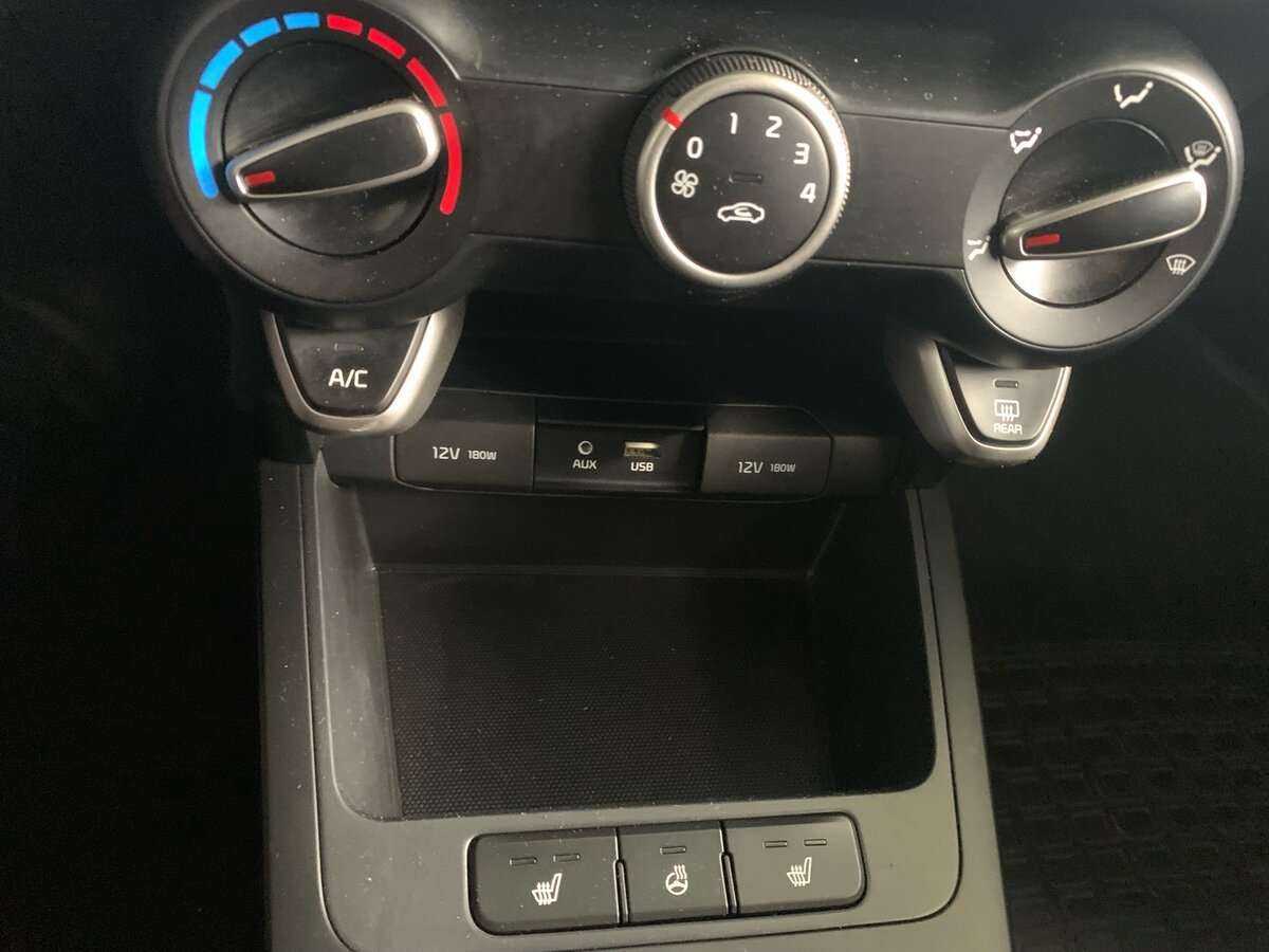 Купить Kia Rio с пробегом. Фото: #16