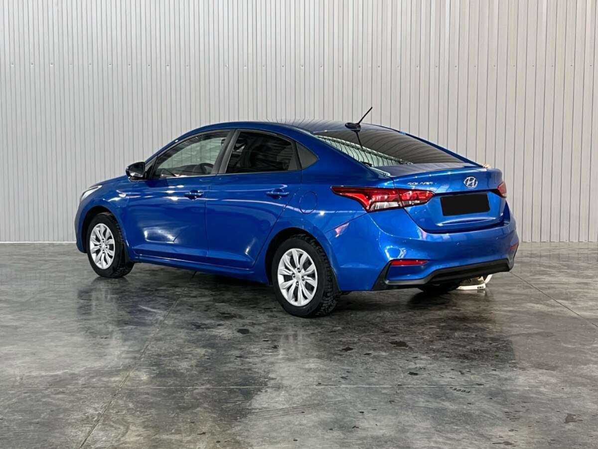 Купить Hyundai Solaris с пробегом. Фото: #4