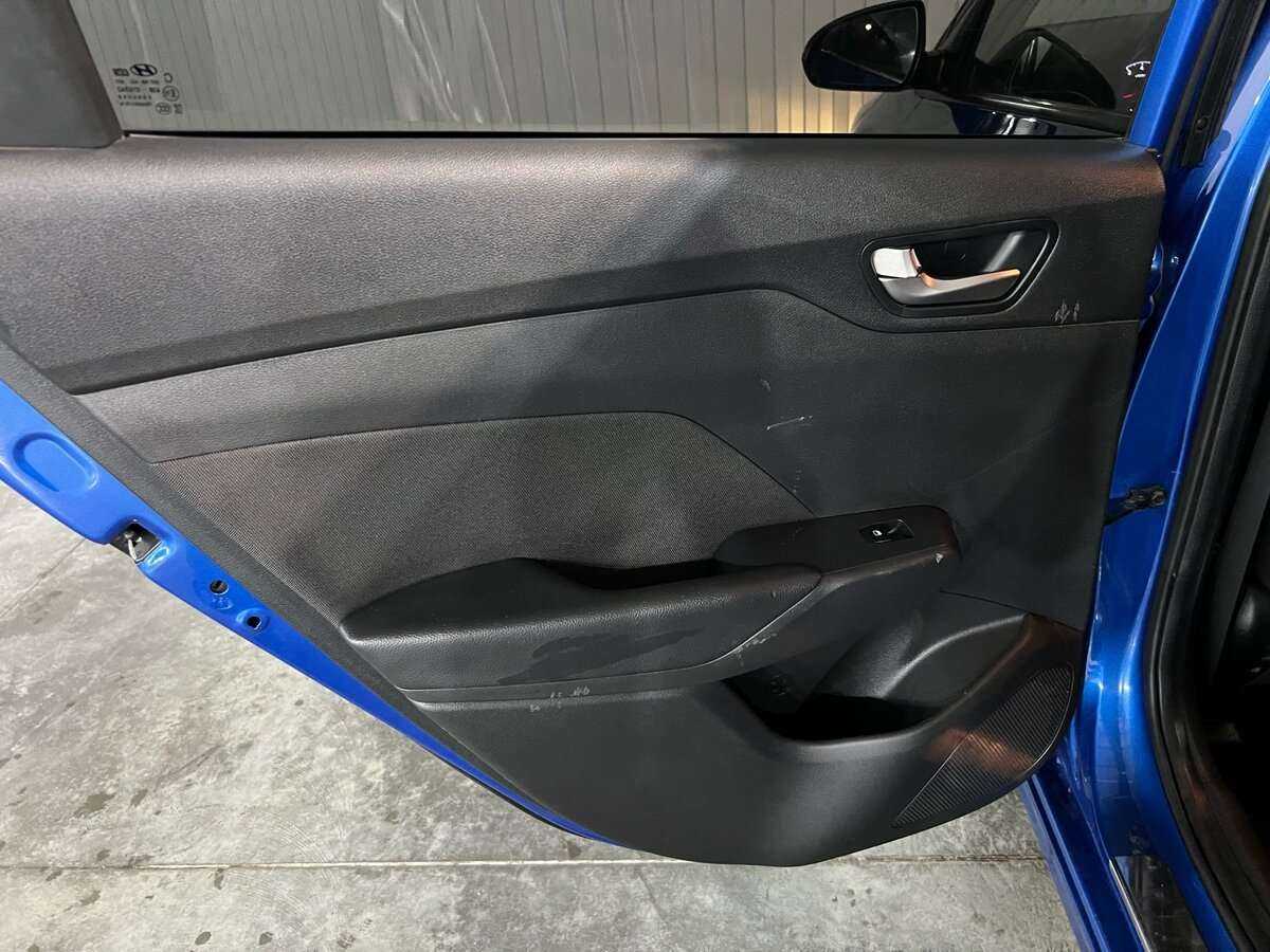 Купить Hyundai Solaris с пробегом. Фото: #15