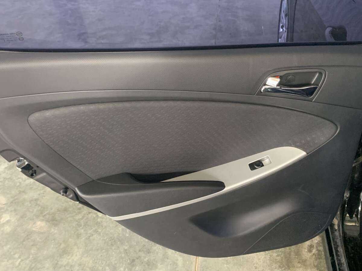 Купить Hyundai Solaris с пробегом. Фото: #16