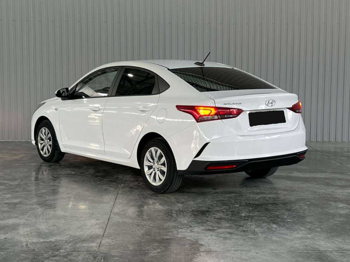 Купить Hyundai Solaris с пробегом. Фото: #4
